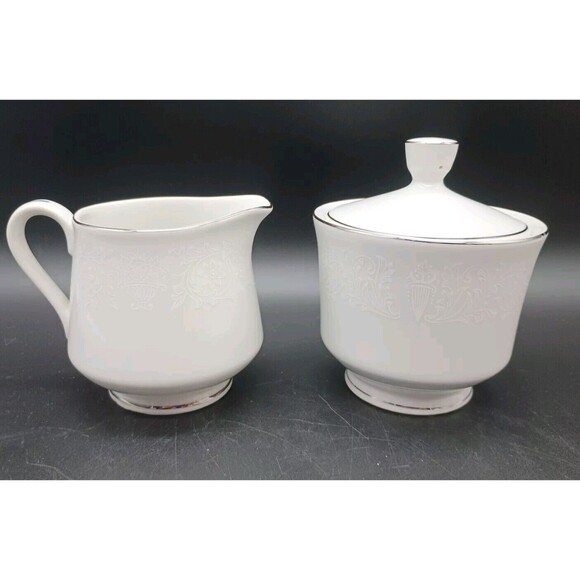 Crown Victoria LOVELACE Creamer & Sugar Bowl w/ Lid White Floral Platinum Trim - Picture 1 of 7